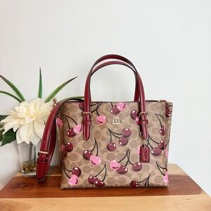 NWT Coach‎ Mollie Tote Bag 25 In Signature Canvas With Cherry Print